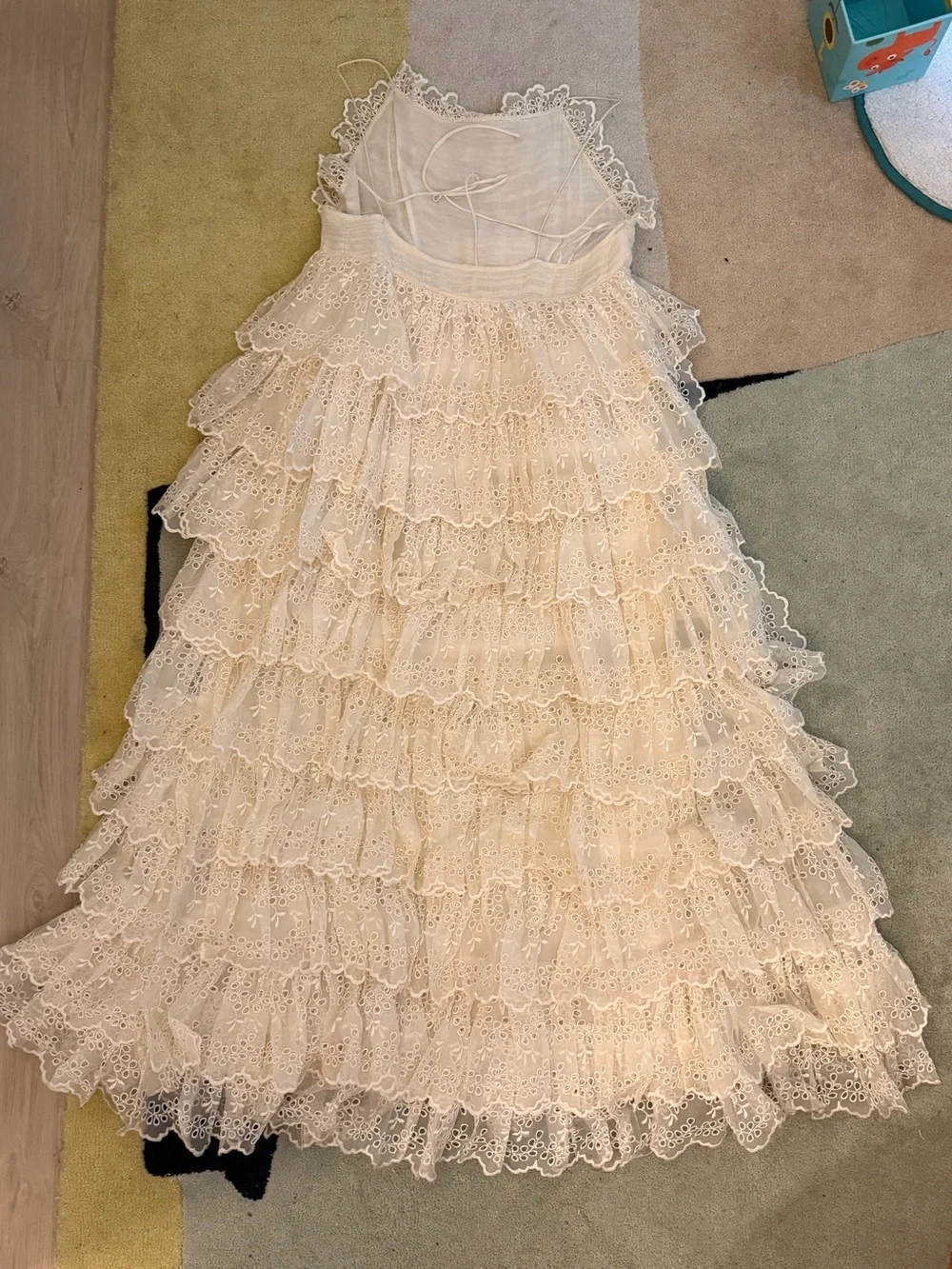 Doen heirloom Cream Tiered Lace Ruffle Bridal Dress - Picture 2 of 6